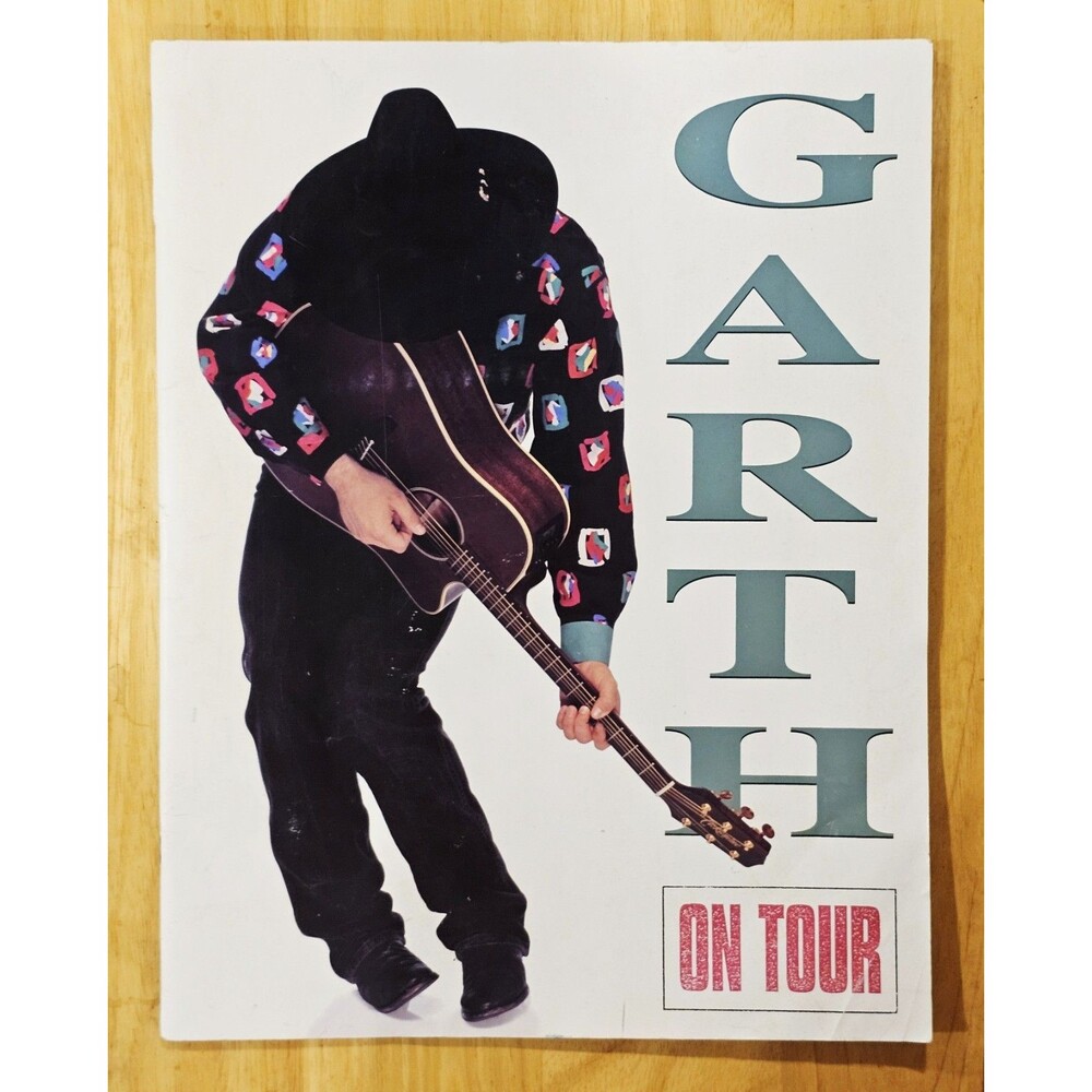 GARTH Brooks ON TOUR Original Concert Program Booklet 1992 Country Music